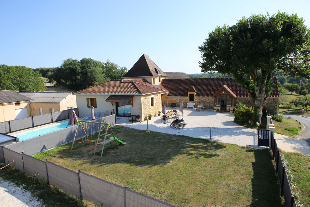 Le Gîte 13 personnes avec piscine chauffée